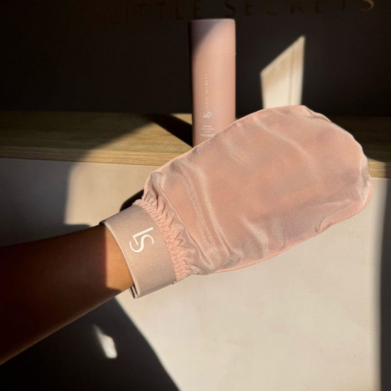 Φυσικό Μεταξωτό Γάντι Απολέπισης 100% Pure Silk Φυσικό Μεταξωτό Γάντι Απολέπισης 100% Pure Silk