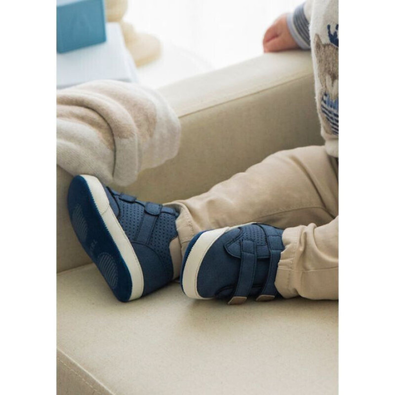 Mayoral Βρεφικά Sneakers Αγκαλιάς Μπλε Mayoral Βρεφικά Sneakers Αγκαλιάς Μπλε